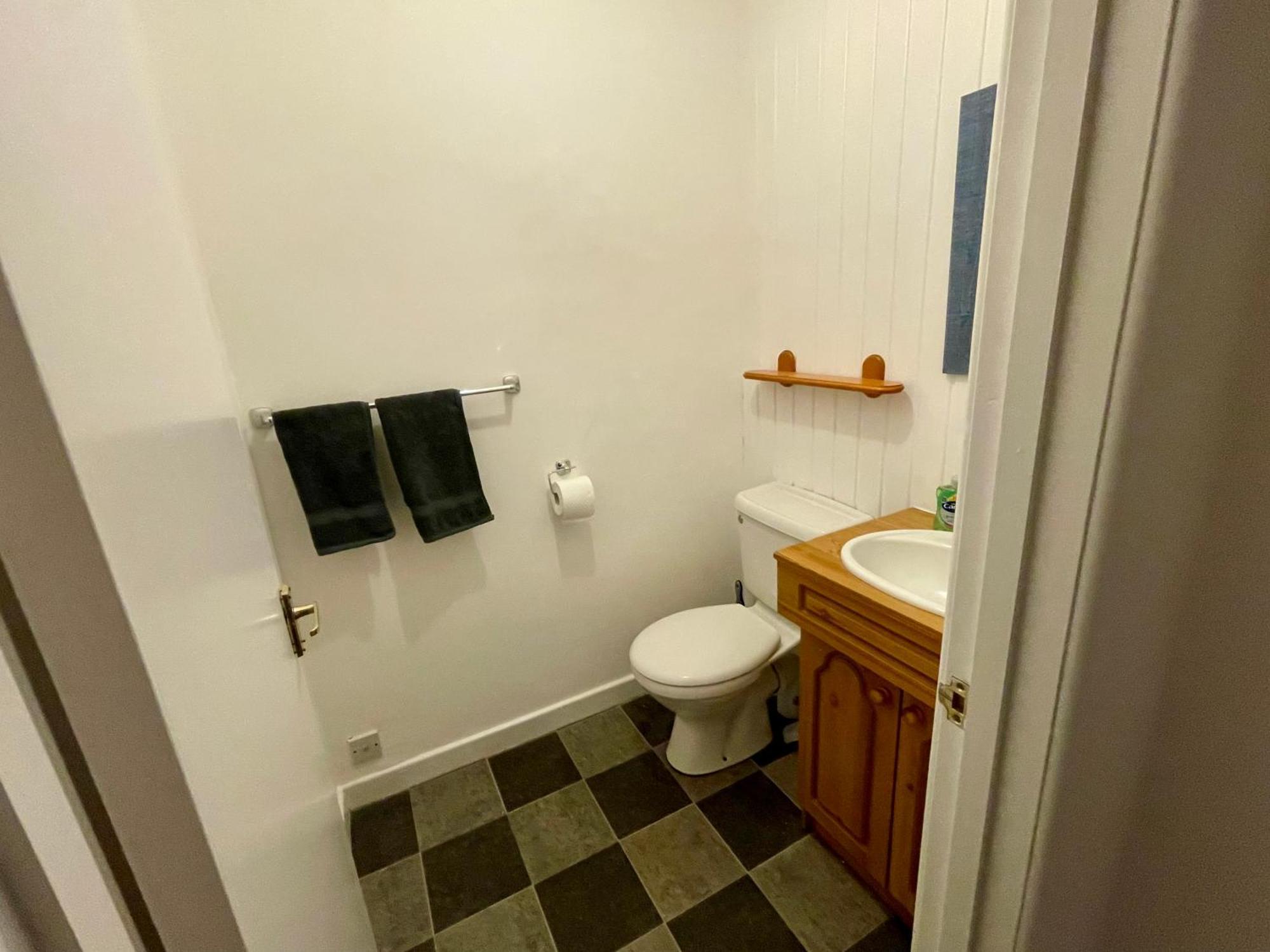 Vernon Place Town Centre, Vernon Cottage 3-Bed With Parking, 1A Vernon Court 2-Bed With Parking, 1B Studio No Parking, Off The High Street Next To Sandford Park Cheltenham Zewnętrze zdjęcie